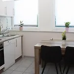 Muelheim Heissen Mit Grossem Balkon Appartamento *