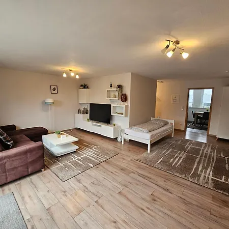 Muelheim Heissen Mit Grossem Balkon Апартаменты *